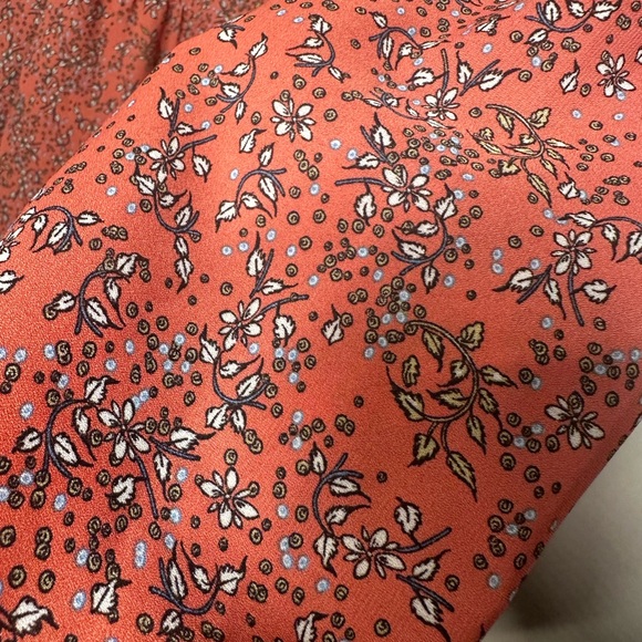 Max Studio Medium Pink Floral Top - Picture 5 of 7